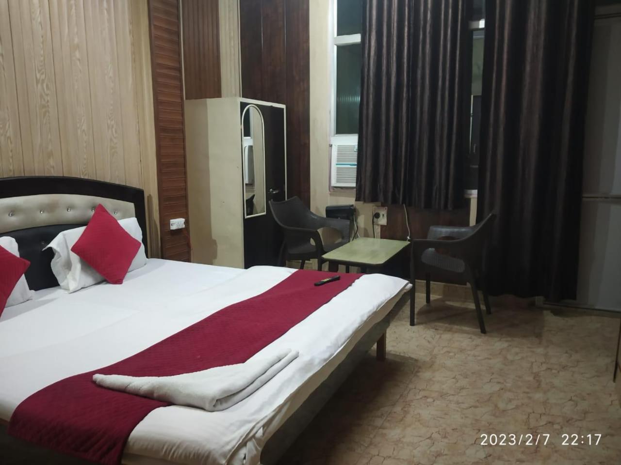 Hotel Aarti Darshan Haridwār Exteriér fotografie